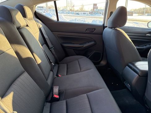 Used 2024 Nissan Altima 2.5 SV image 24