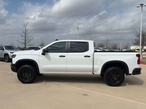 Used 2024 Chevrolet Silverado 1500 ZR2 image 7