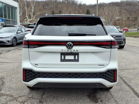 New 2026 Volkswagen Tiguan SE R-Line AWD/4WD image 3