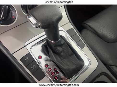 Used 2007 Volkswagen Passat 2.0T image 25