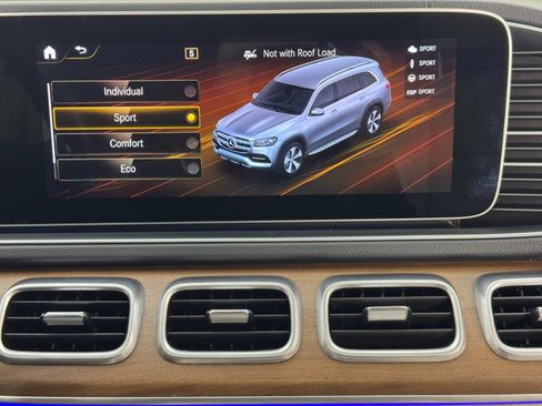 Used 2022 Mercedes-Benz GLS 450 4MATIC image 33