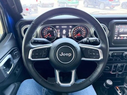 Used 2020 Jeep Wrangler Unlimited Sahara w/ Safety Group AWD/4WD image 18