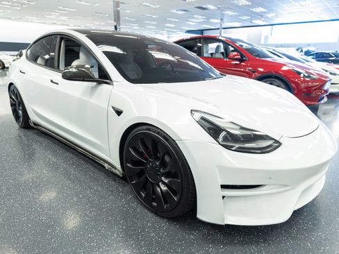 Used 2022 Tesla Model 3 Performance AWD/4WD image 3