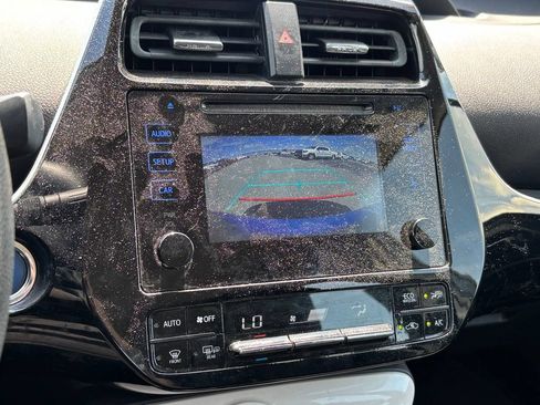 Used 2017 Toyota Prius Two w/ Prius Two Safety Plus Package FWD image 9