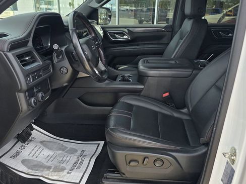 Used 2022 Chevrolet Tahoe RST w/ Luxury Package RWD image 17