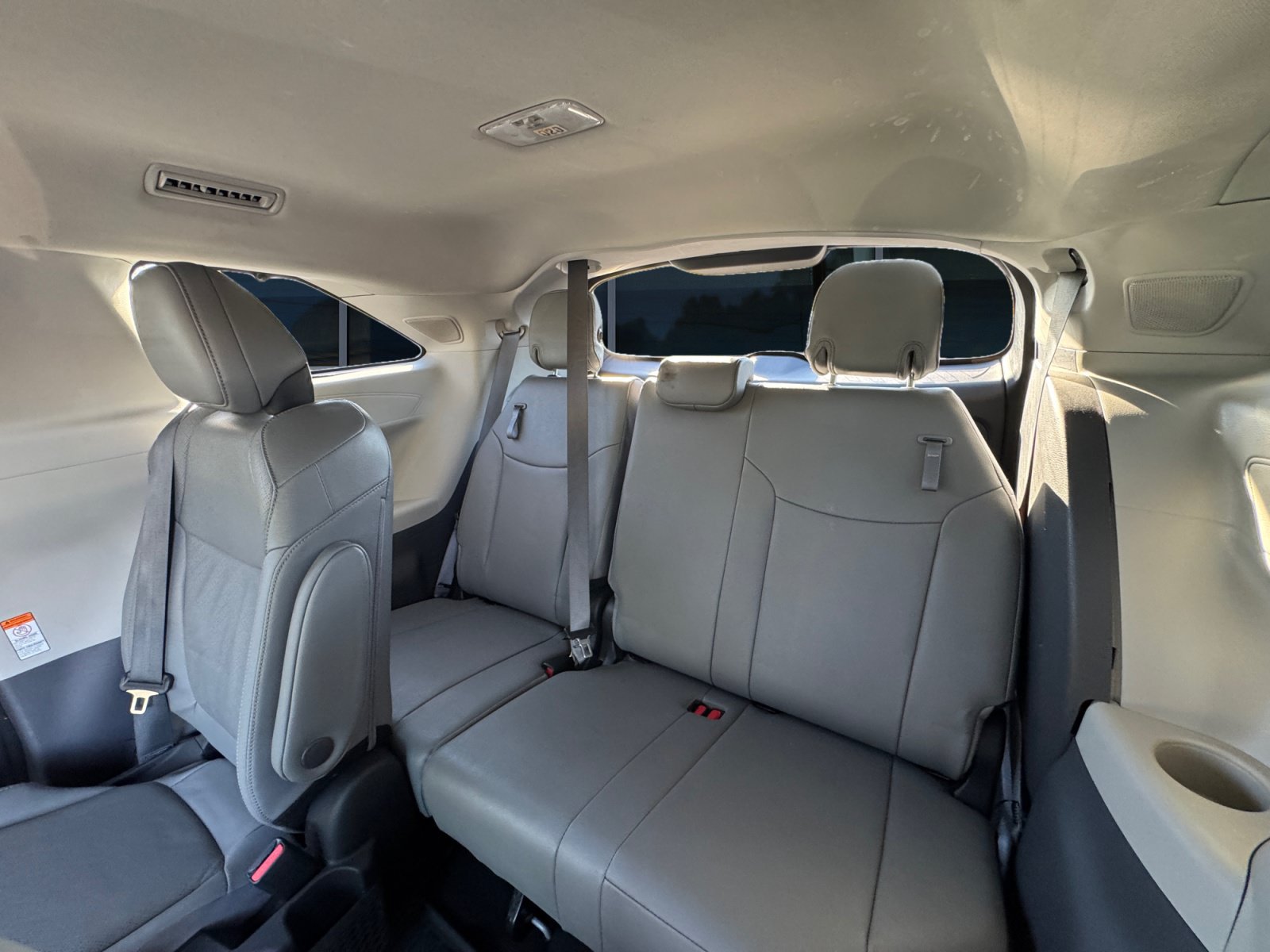 Used 2023 Toyota Sienna Limited AWD/4WD image 17