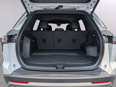 New 2026 Chevrolet Equinox LT FWD image 9