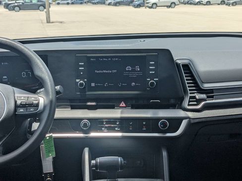 Certified 2023 Kia Sportage LX AWD/4WD image 21