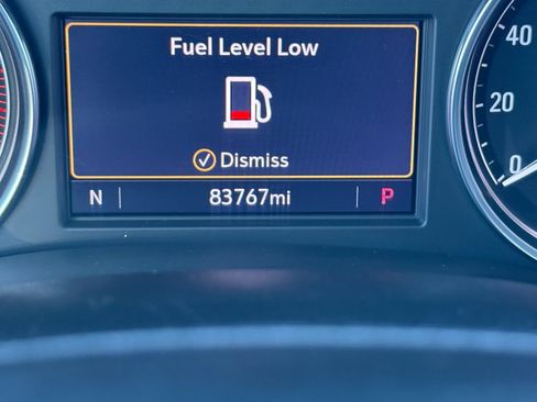 Used 2020 Buick Enclave Essence image 31