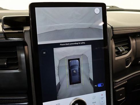 Used 2023 Ford Expedition Platinum image 21