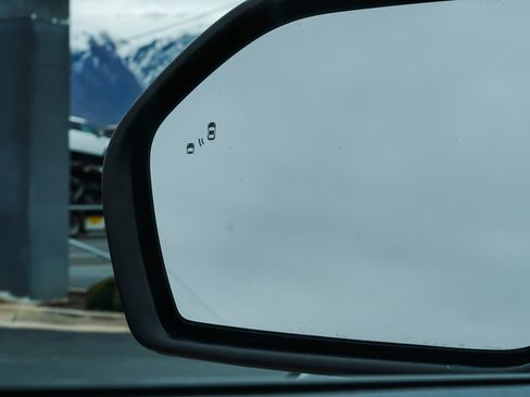 Used 2020 Ford Explorer Limited image 22