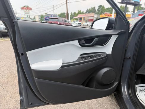 Used 2023 Hyundai Kona SEL AWD/4WD image 12