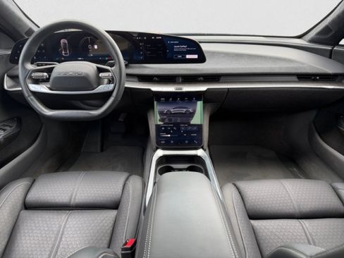 Used 2025 Lucid Air Grand Touring AWD/4WD image 12