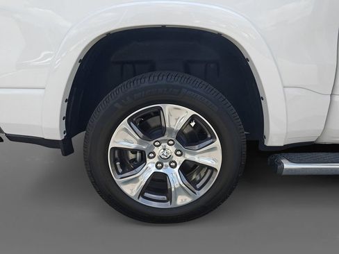Used 2021 RAM 1500 Laramie AWD/4WD image 11
