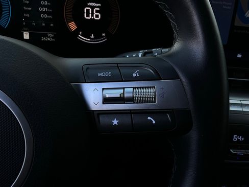 Used 2025 Hyundai Kona SEL image 36