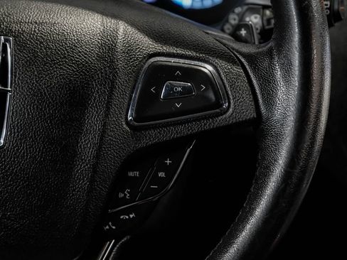 Used 2019 Lincoln MKC Premiere FWD image 19