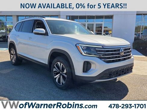 New 2026 Volkswagen Atlas SE FWD image 1