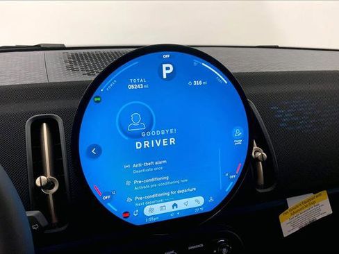 Certified 2025 MINI Cooper Countryman S w/ Comfort Package Max image 20