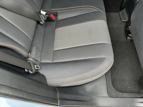 Used 2022 Subaru Crosstrek 2.0i Premium image 16