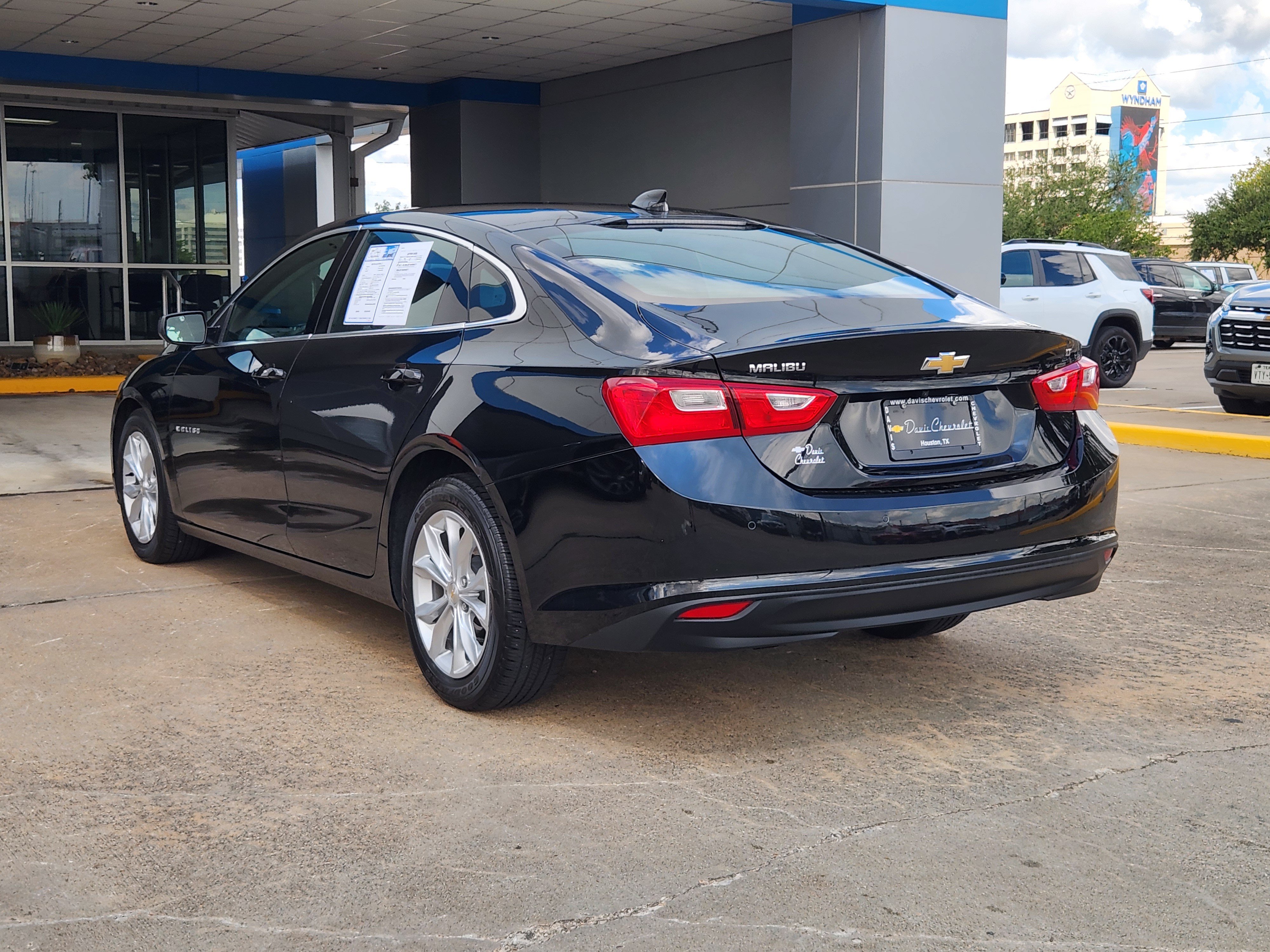 Certified 2025 Chevrolet Malibu LT FWD image 8