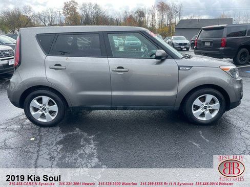Used 2019 Kia Soul w/ Convenience Package image 2
