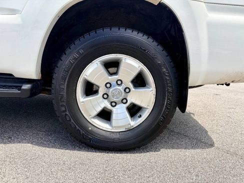 Used 2007 Toyota 4Runner SR5 AWD/4WD image 39