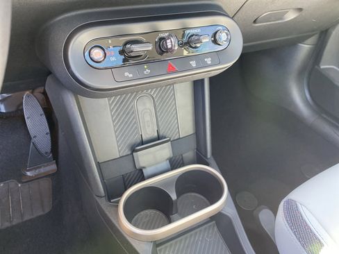 Certified 2025 MINI Cooper S image 40