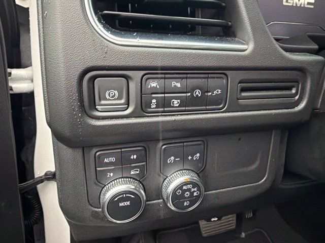 Used 2022 GMC Yukon SLT w/ SLT Premium Package AWD/4WD image 7