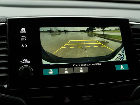 Certified 2022 Honda Pilot Sport image 30