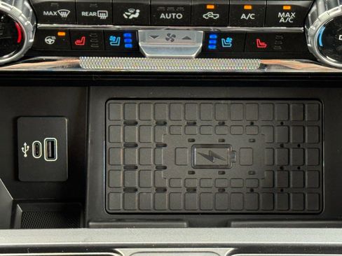 New 2025 Ford F150 Platinum image 30