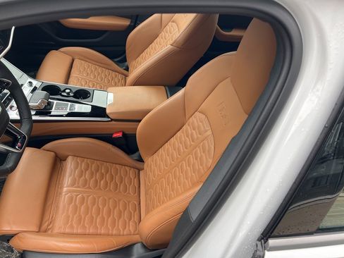 Used 2025 Audi RS 6 performance image 58