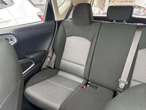 Used 2025 Kia Soul LX w/ LX Technology Package FWD image 37