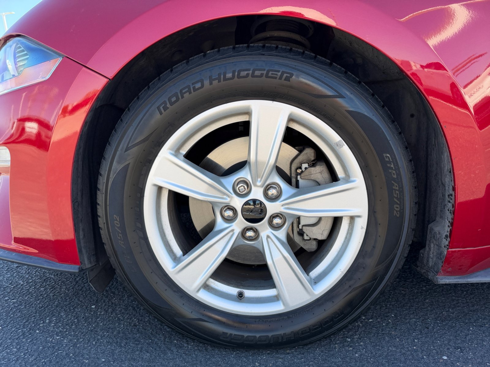 Used 2020 Ford Mustang Coupe RWD image 26