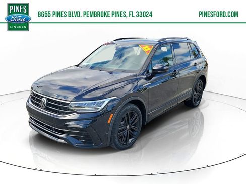 Used 2022 Volkswagen Tiguan SE R-Line FWD image 1