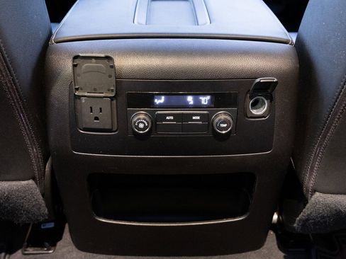 Used 2019 Chevrolet Tahoe LT image 18