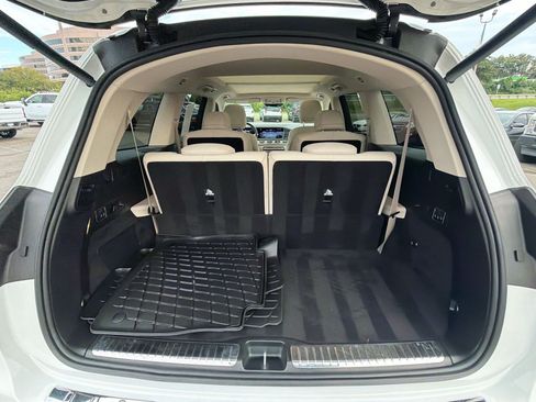 Used 2024 Mercedes-Benz GLS 450 4MATIC image 26