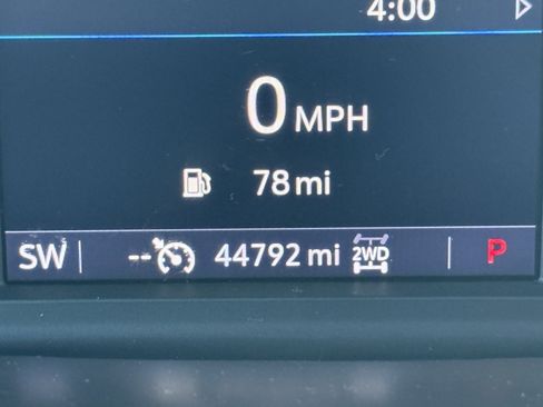 Used 2021 Chevrolet Silverado 1500 LT Trail Boss image 21