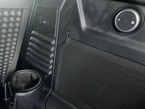 Used 2023 Land Rover Defender 110 S image 41