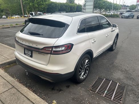 Used 2019 Lincoln Nautilus Reserve AWD/4WD image 5