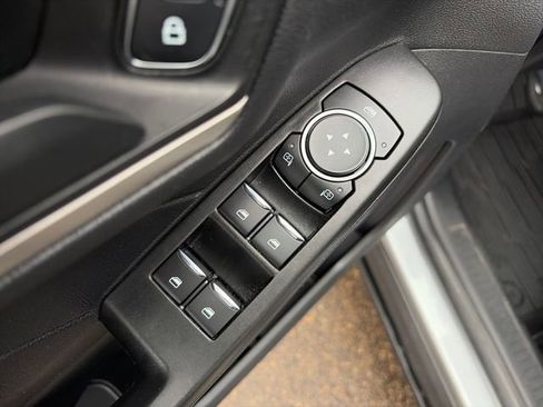 Used 2022 Ford Escape SE w/ Convenience Package image 24