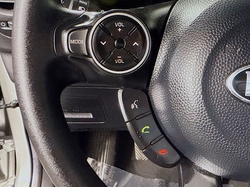 Used 2019 Kia Soul Base image 14