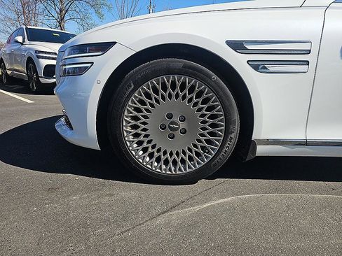 Used 2022 Genesis G80 2.5T w/ Prestige Package image 9