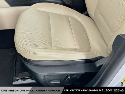 Used 2020 Ford Escape SEL AWD/4WD image 18