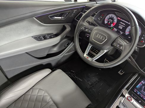 Certified 2024 Audi SQ7 Prestige image 9