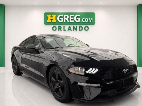 Used 2019 Ford Mustang Coupe RWD image 4