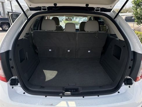 Used 2013 Ford Edge SE image 21