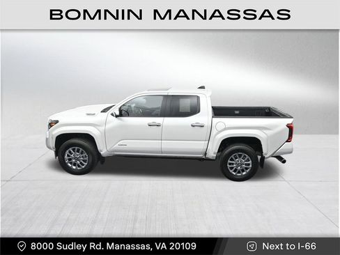 Used 2026 Toyota Tacoma Limited AWD/4WD image 26