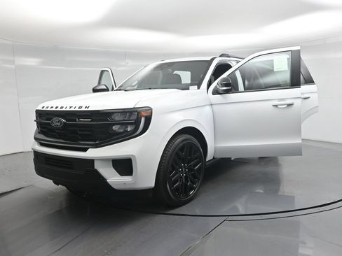 New 2026 Ford Expedition Platinum AWD/4WD image 25