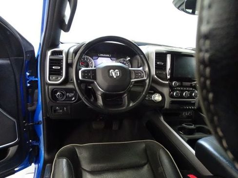 Used 2022 RAM 1500 Laramie AWD/4WD image 5