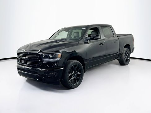 Used 2023 RAM 1500 Laramie AWD/4WD image 1
